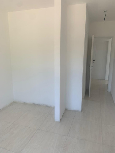 Casa En Venta - 3 Habitaciones - Terreno De 540m2 - Cubierto 80mts2 - Semi Cubierto 30mts2
