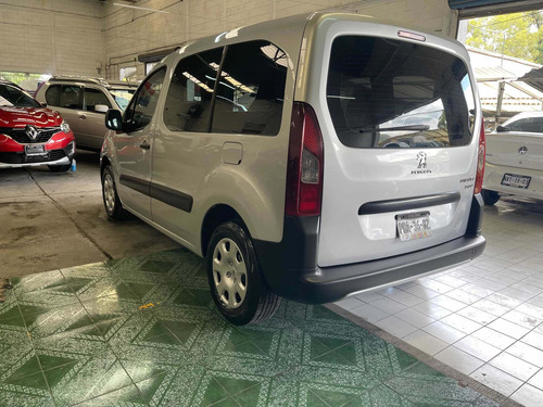 Imagen 4 de 14 de Peugeot Partner Tepee 2015 1.6 Outdoor 7 Pas. Mt