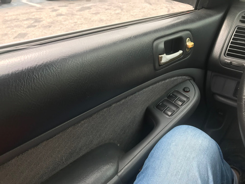 Honda Civic 1.7 Lx 4p