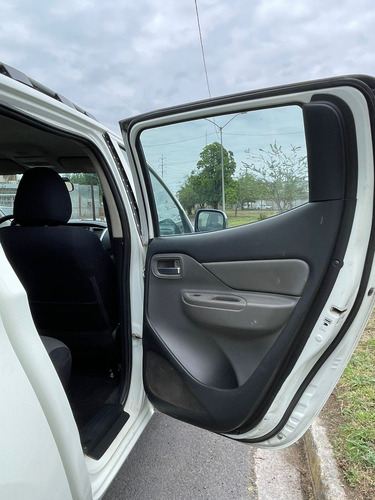 Mitsubishi L200 2.5 Di-d Cabina Doble 4x4 Mt