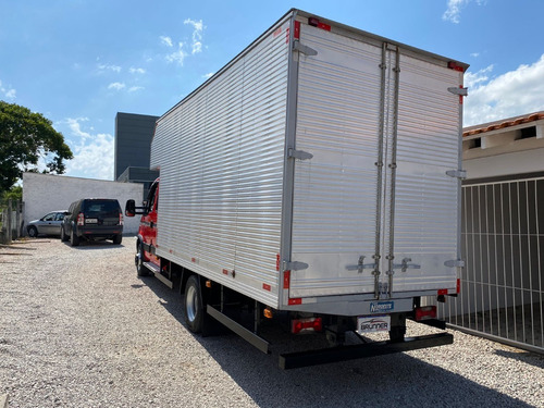 Imagem 4 de 11 de Iveco - Daily 70c16 Massimo - Cabine Dupla 7 Lugares