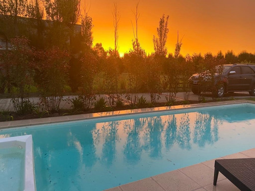 Casa En Venta - 5 Ambientes - La Herradura Pinamar