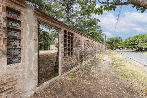 Terreno Con Proyecto Aprobado Para 4 Casas. A 20 Mts. De La Av. Gauss. B Villa Belgrano