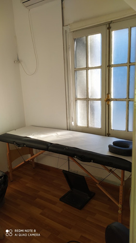 Se Vende Local Muy Iluminado Sobre Av Rivera Esq Llambí