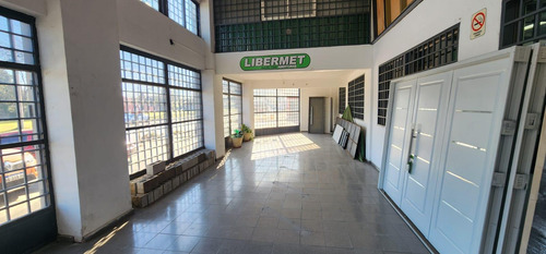 Local Comercial En Esquina 1091 M² S/ 3 Lotes - Libertad