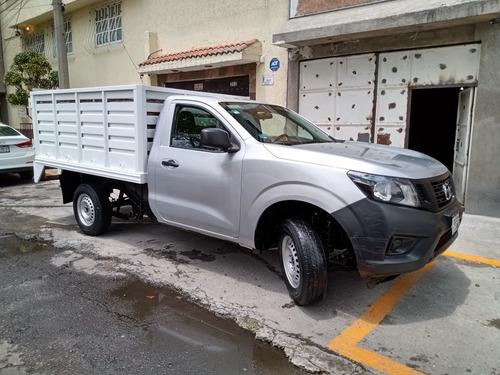 Imagen 5 de 11 de Nissan Np300 2019 2.5 Chasis Cabina Dh Aa Pack Seg Mt