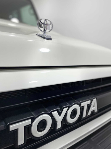 Imagen 9 de 9 de Toyota Land Cruiser Serie70 Síncronico