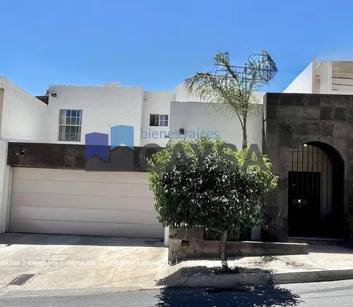 Casa En Venta En Campanario (4 Recámaras - Oficina - Patio A - foto 1