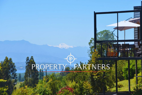 Casa Con Vista Panoramica Al Lago Ranco Y Volcanes