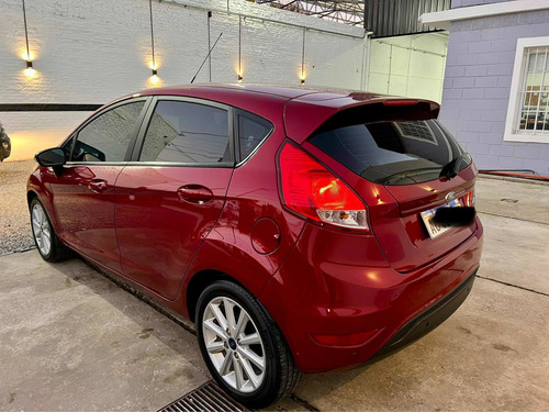 Imagen 11 de 21 de Ford Fiesta Kinetic Design 2018 1.6 Se 120cv