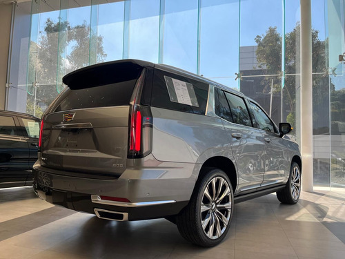Cadillac Escalade 6.2 SUV Premium Luxury At