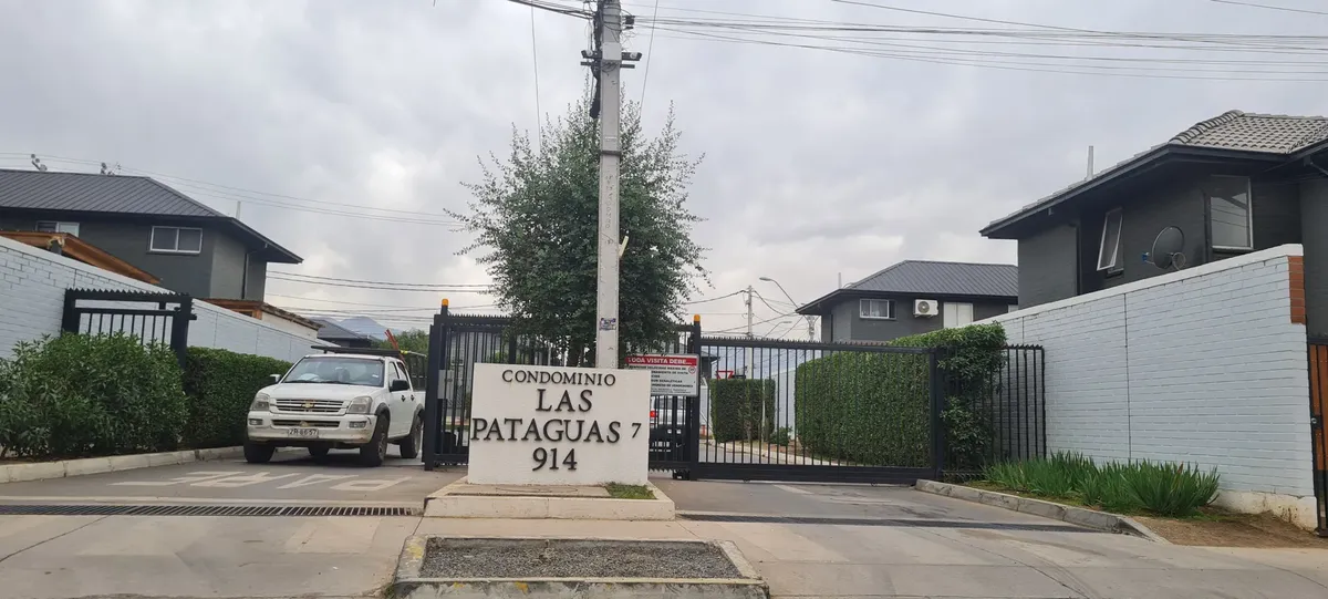 Imagen 1 de 16 de Se Vende Casa En Condominio Las Pataguas Lampa