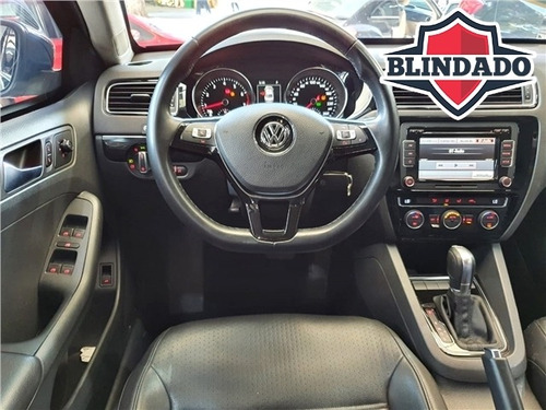 Imagem 10 de 14 de Volkswagen Jetta 2.0 Tsi Highline 211cv Gasolina 4p Tiptroni
