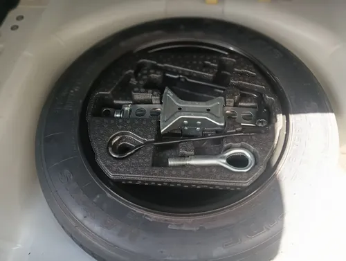 Suzuki Vitara Live At 2wd Full