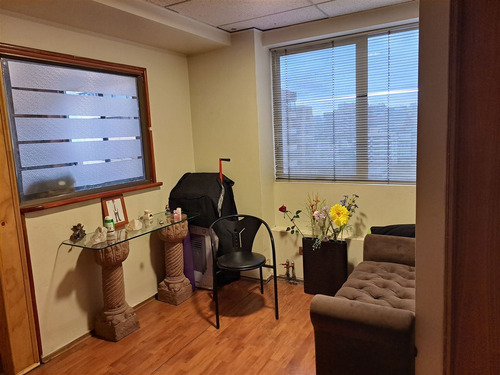 Oficina, Recepción, Privado, Baño, Estac. En C.financ. Vitac
