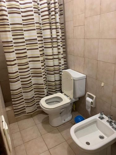 Venta De Chalet 5 Amb. S/lote 6.77x20m² En Caballito - Muy Buen Estado Y Ubicación