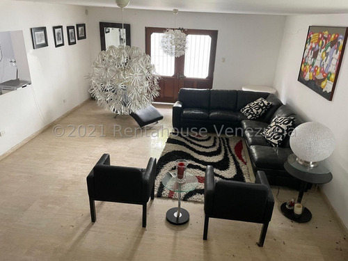 Imagen 9 de 19 de Casa En Venta Prados Del Este 22-12263 Jesús Enrique Díaz Caracas Baruta
