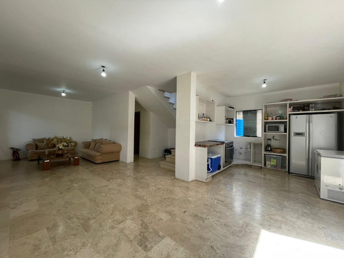 Imagen 8 de 18 de Leal Pérez Vende Townhouse San Diego Obra Blanca Terranostra
