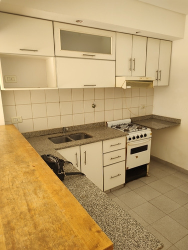 Imagen 5 de 15 de Departamento Al Frente 2 Ambientes Con Balcón