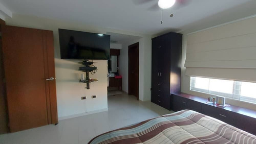 Imagen 22 de 30 de Townhouse En Venta Valles De Camoruco, Remodelado, Isomar Gubaira Remax Cod15614