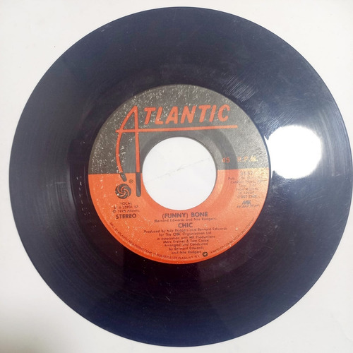 Disco 45 Rpm Chic / I Want Your Love / Funny Bone