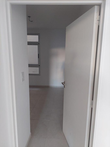 Departamento En Venta - 2 Dormitorios 2 Baños - Cochera - 83mts2 - Caballito, Capital Federal