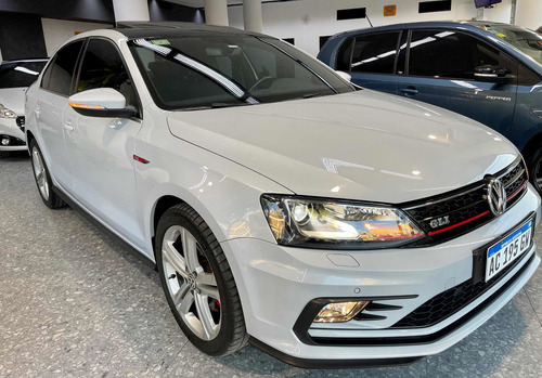 Volkswagen Vento 2.0 Gli App Connect + Vw 2018 Usados Vento