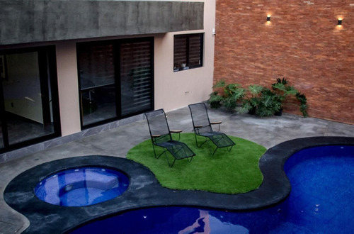 Residencia En Residencial Victoria