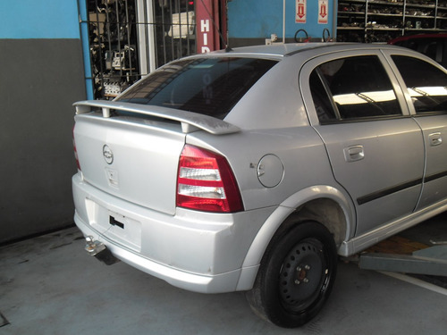 Sucata Astra 2.0 8v Flex 05 Pra Tirar Peças Motor Porta Faro
