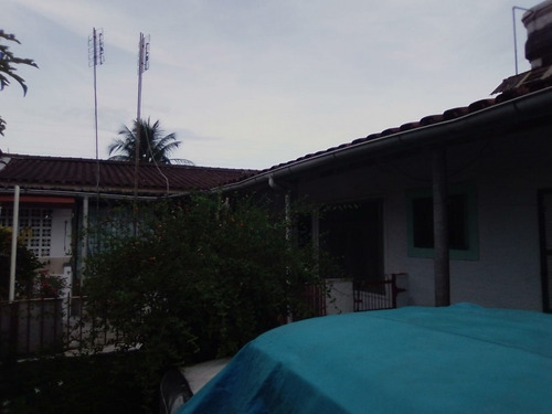 Imagem 2 de 5 de Casa Venda Caraguatatuba - Sp - Travessão - 4000