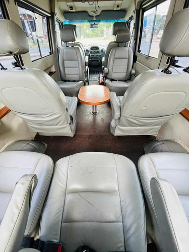 Imagen 9 de 25 de Mercedes-benz Sprinter 2008 2.1 313 Combi 3550 11+1 Lujo