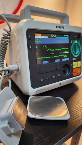 Monitor / Desfibrilador Philips Efficia Dfm100 (Usado)