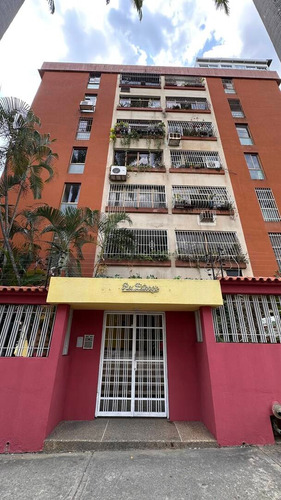 Apartamento En Venta En Piso Bajo Urb Valles De Camoruco Acv 278416