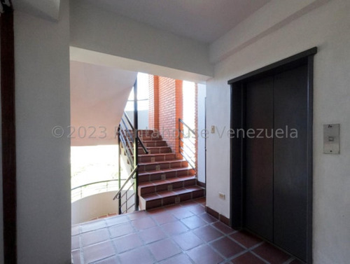 Milagros Inmuebles Apartamento Venta Barquisimeto Lara Zona Este El Pedregal Economica Residencial Economico Código Inmobiliaria Rent-a-house 24-3826