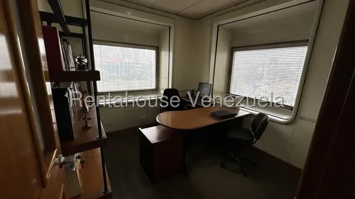 Oficina En Venta El Recreo