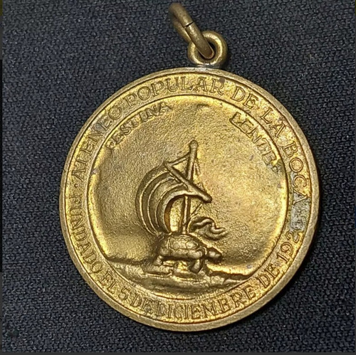 Medalla Ateneo Popular De La Boca Año 1926 -  540