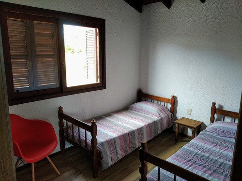 Imagen 9 de 14 de Complejo En Venta 3 Casas + 2 En Proceso - Punta Del Diablo