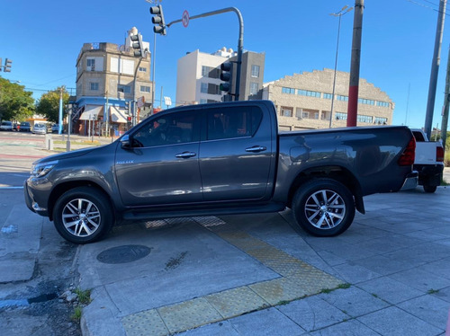 Toyota Hilux 2.8 Cd Srx 177cv 4x2 At 2018