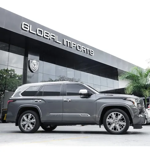 Toyota Sequoia Capstone