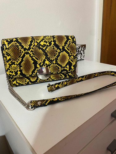 Cartera Zara 