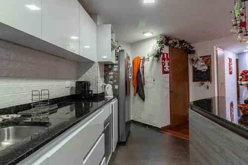Apartamento En Venta En Los Rosales. Cod V2786