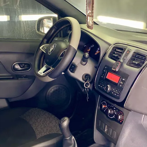 Renault Logan 1.6 Authentique / Life