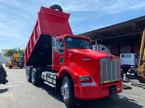 comprar Kenworth T800 Moderno Camión De Volteo De 14 Mts Rojo