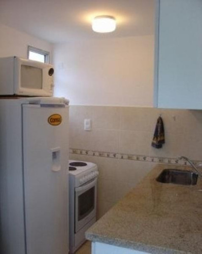 Apartamento En Venta De 1 Dormitorio En Roosevelt