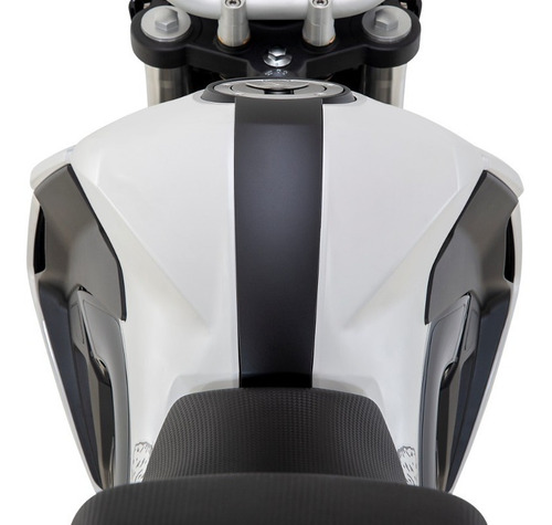Benelli 180s Naked - Aszi Motos