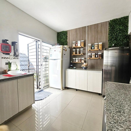 Casa Triplex En Venta En Olivos, Vicente López, G.b.a. Zona Norte