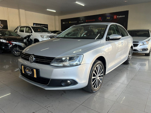 Volkswagen Jetta 2.0 Tsi Highline 4p