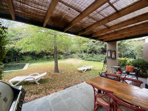 Casa En Venta De 4 Dorm. 2 Suite En La Reserva En Colina