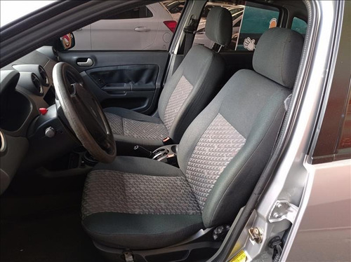 Imagem 12 de 14 de Ford Fiesta 1.0 Supecharger Gasolina Manual 2003