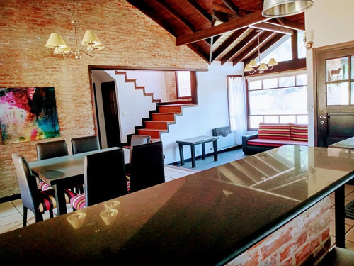 Imagen 7 de 14 de Excelente Casa 4 Ambientes Con Piscina En Barrio Residencial